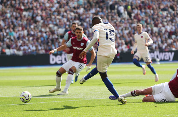 Jackson ghi bàn mở tỷ số trận West Ham vs Chelsea ngay phút thứ 4