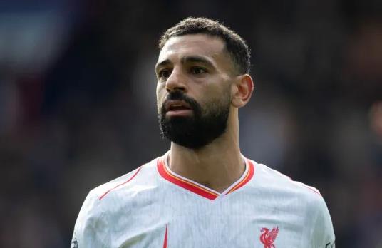 Mohamed Salah roi tuyen Ai Cap tro lai Liverpool.