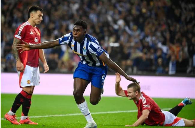 Samuel Omorodion cuoi cung da gia nhap Porto thay vi Chelsea